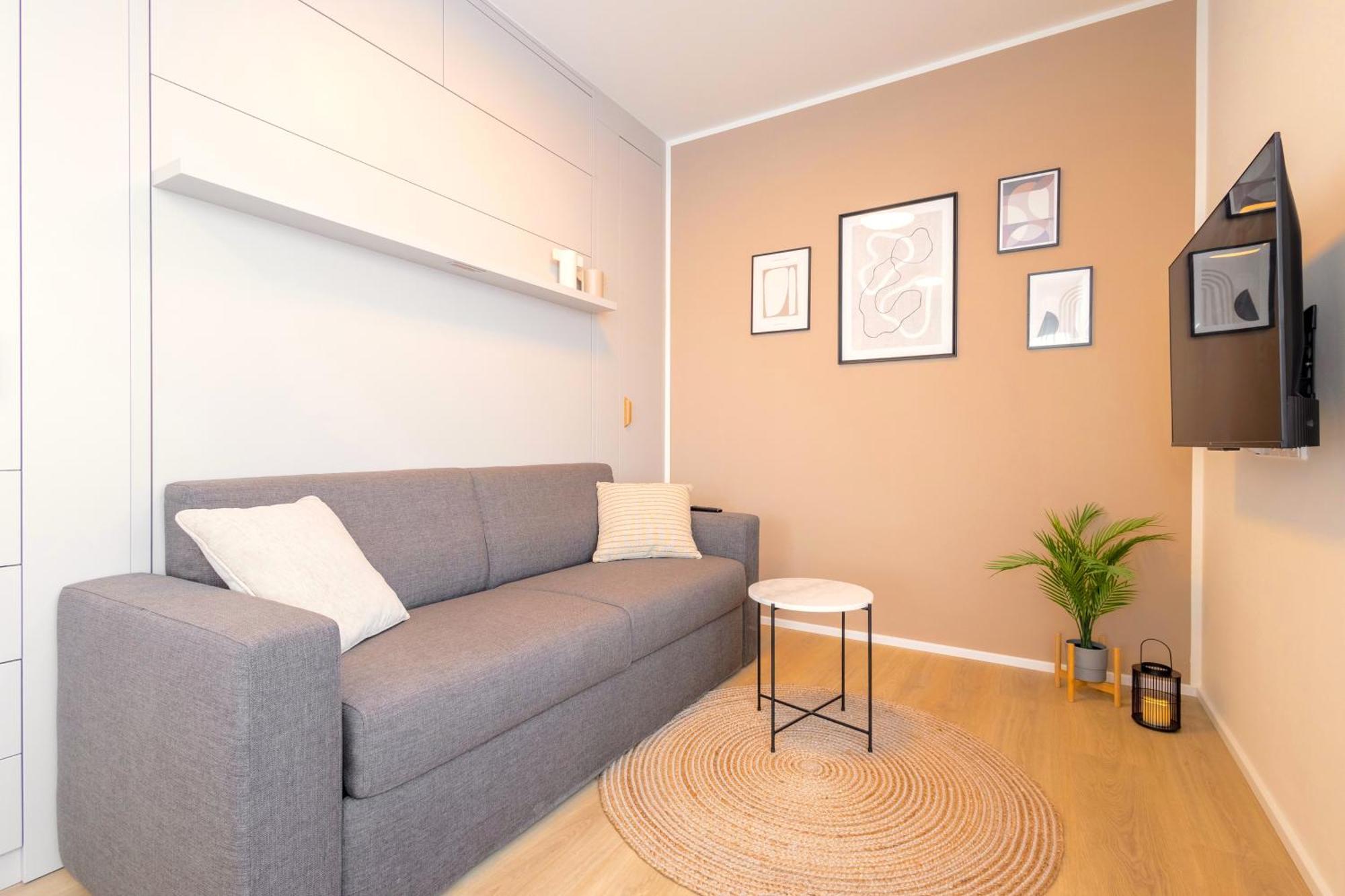 Bright 2Br - 5Th Floor, Balcony, Free Parking By Gravity Prague Lägenhet Exteriör bild