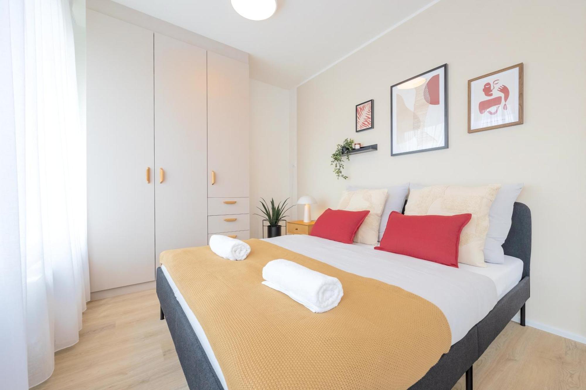 Bright 2Br - 5Th Floor, Balcony, Free Parking By Gravity Prague Lägenhet Exteriör bild